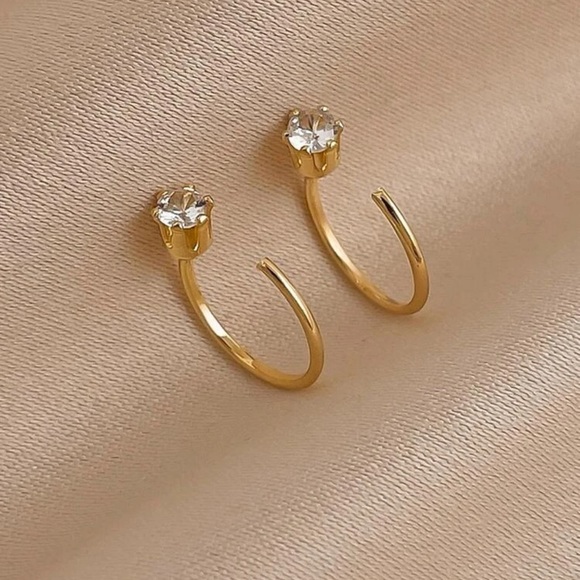 Stud Earrings - Picture 3 of 5